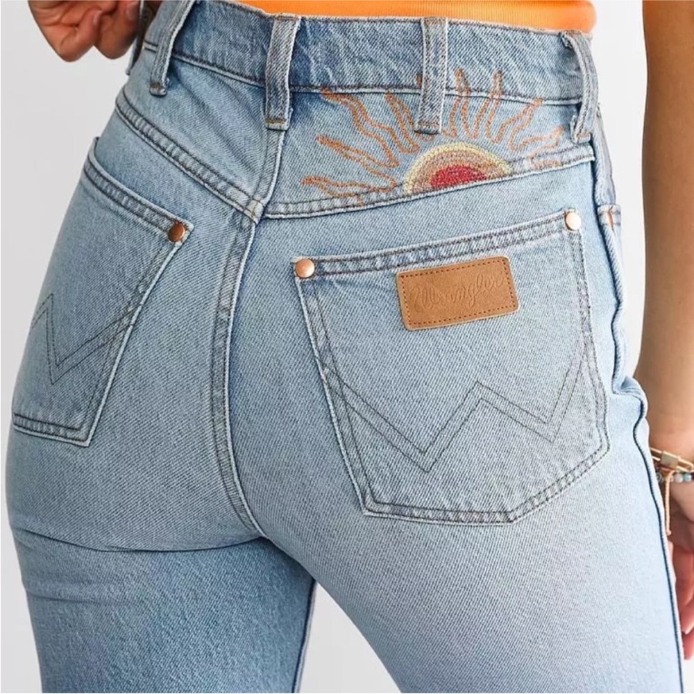 Wrangler High-Rise Light Blue Jeans with Sun Embroidery